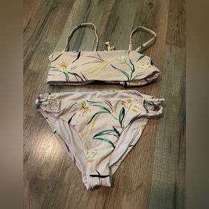 O’Neill girls bikini. No tag fits size 12/14
